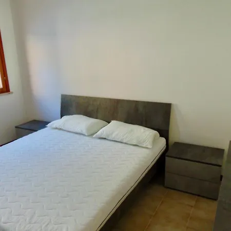S237 - Sirolo, Trilocale Nella Zona Centrale Di